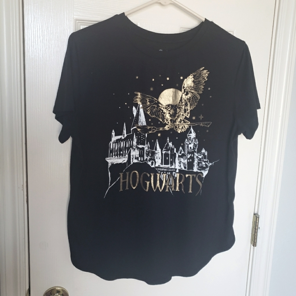 Harry Potter Tee, Black with Gold & White Design, Size XXL Juniors  EUC